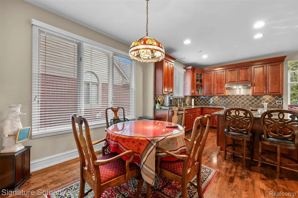 5375 Pembrooke Crossing Court West Bloomfield Charter Township MI 48322