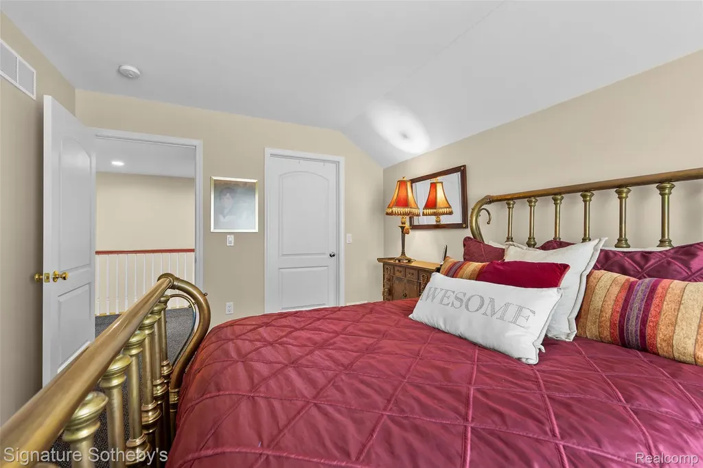 5375 Pembrooke Crossing Court West Bloomfield Charter Township MI 48322
