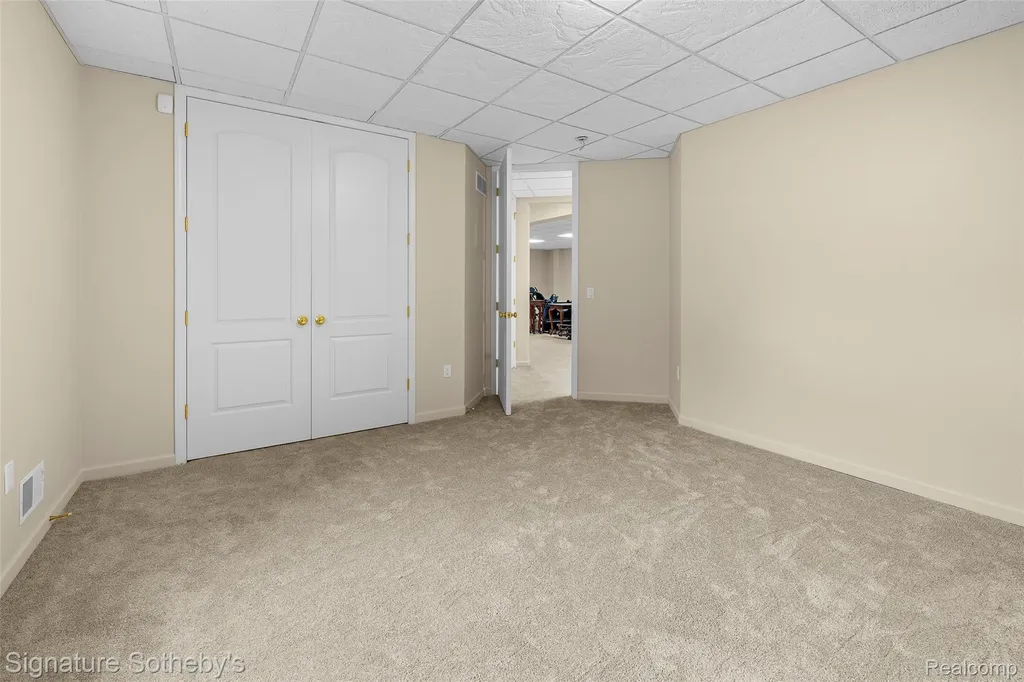 5375 Pembrooke Crossing Court West Bloomfield Charter Township MI 48322