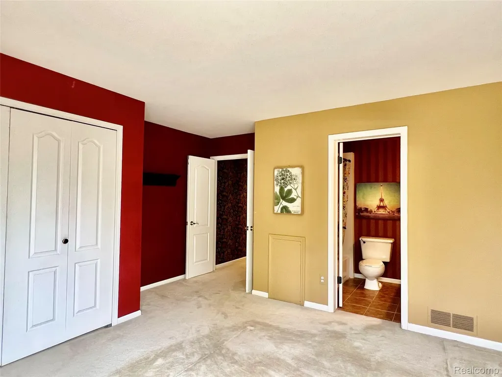 1168 Fairways Boulevard Troy City MI 48085