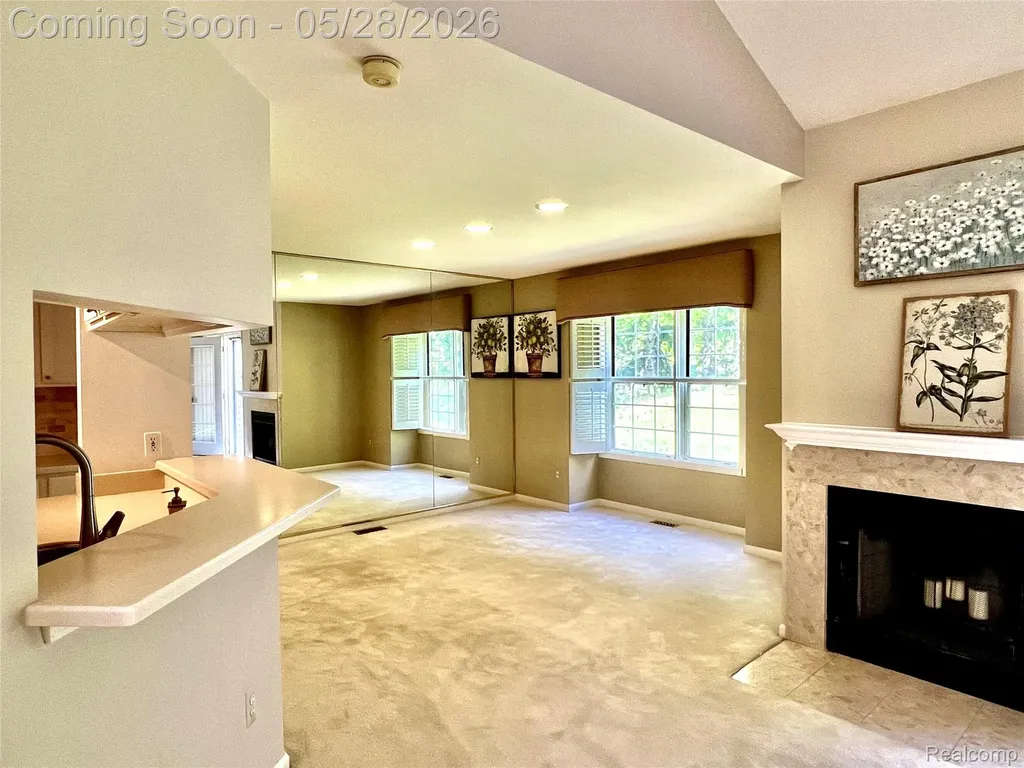 1168 Fairways Boulevard Troy City MI 48085