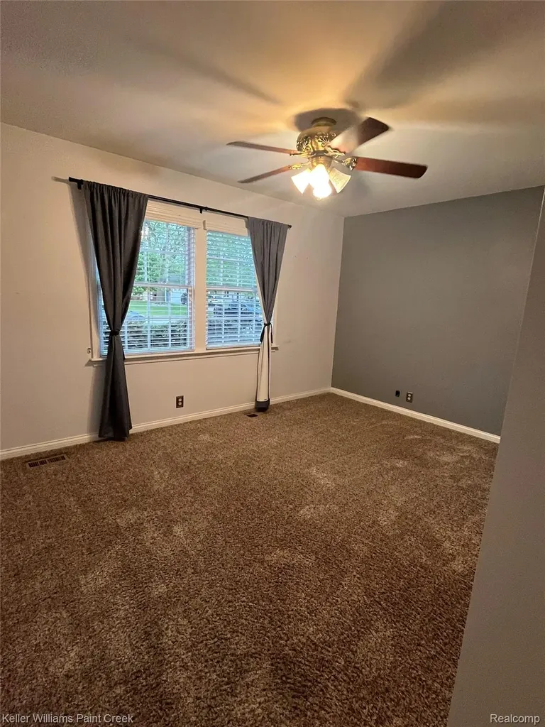 4971 Butler Drive Troy City MI 48085