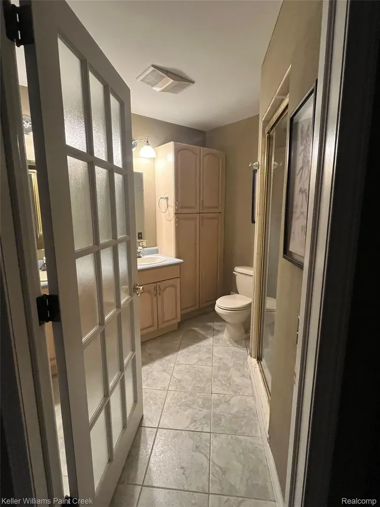 4971 Butler Drive Troy City MI 48085
