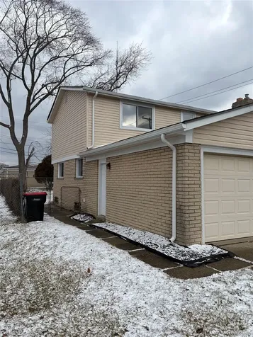 15542 Pennsylvania Street Southfield City MI 48075
