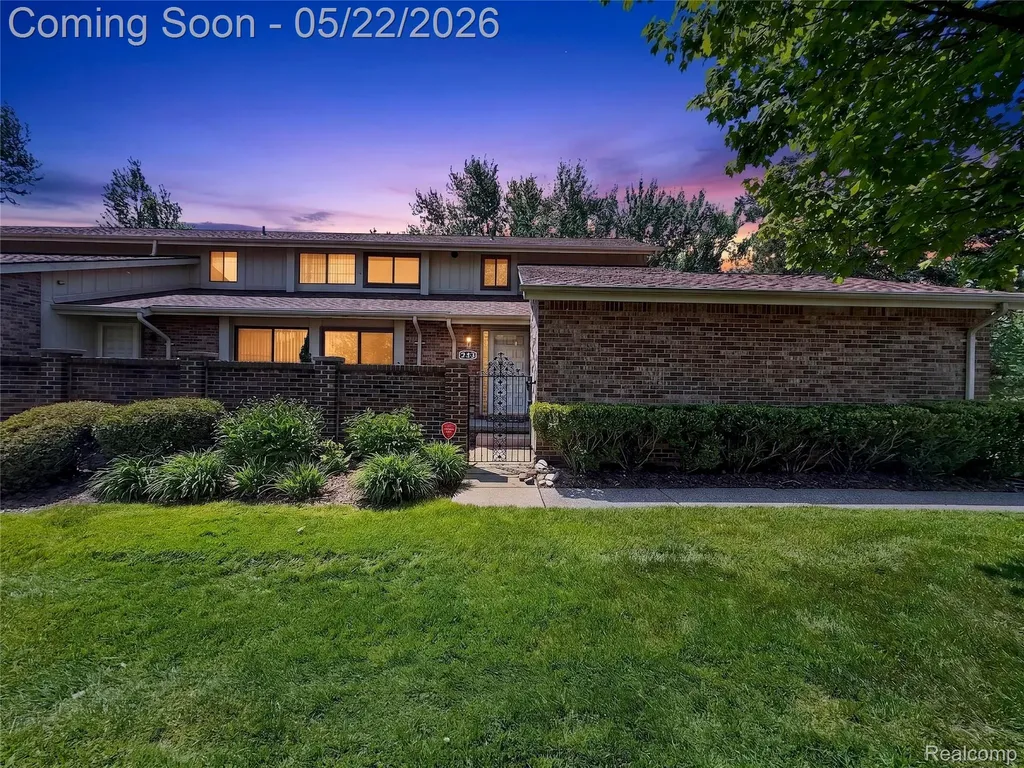 2853 Trailwood Drive Rochester Hills City MI 48309