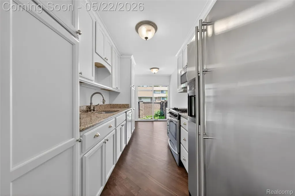 2853 Trailwood Drive Rochester Hills City MI 48309