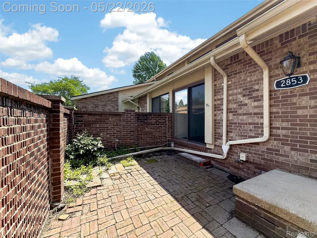 2853 Trailwood Drive Rochester Hills City MI 48309