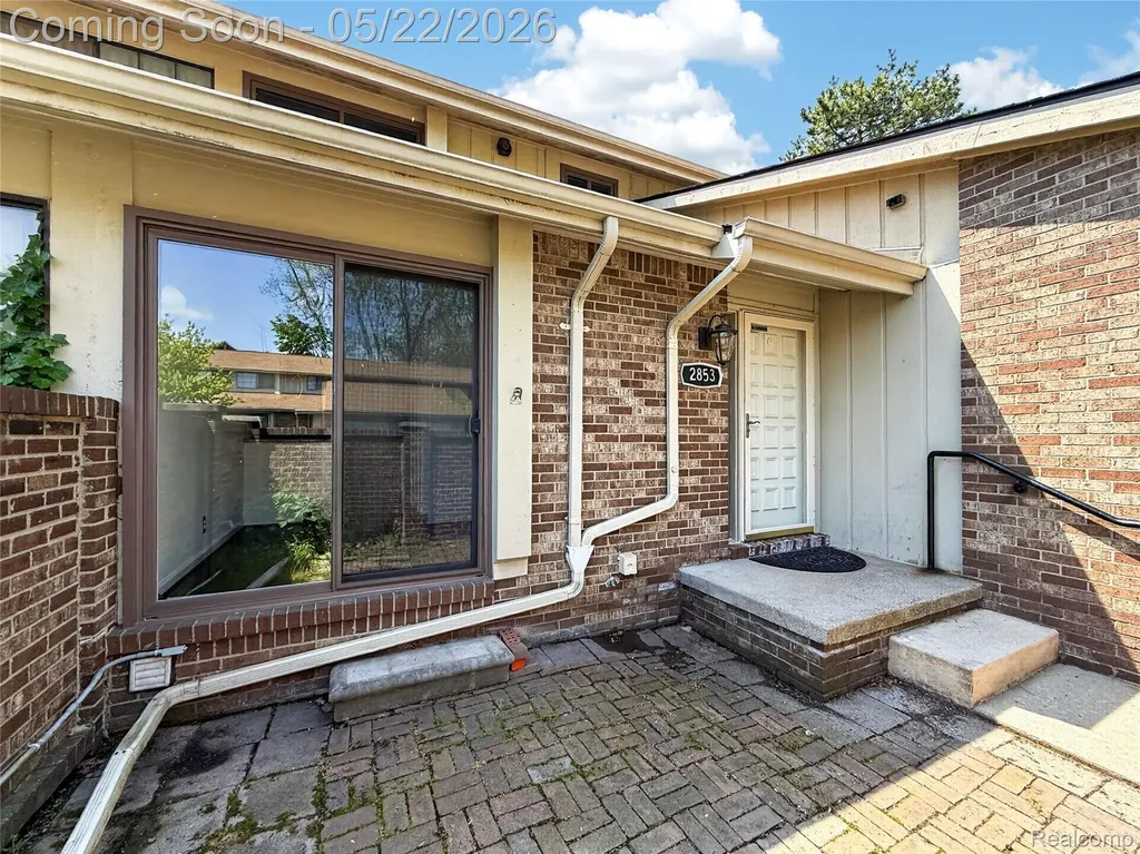 2853 Trailwood Drive Rochester Hills City MI 48309
