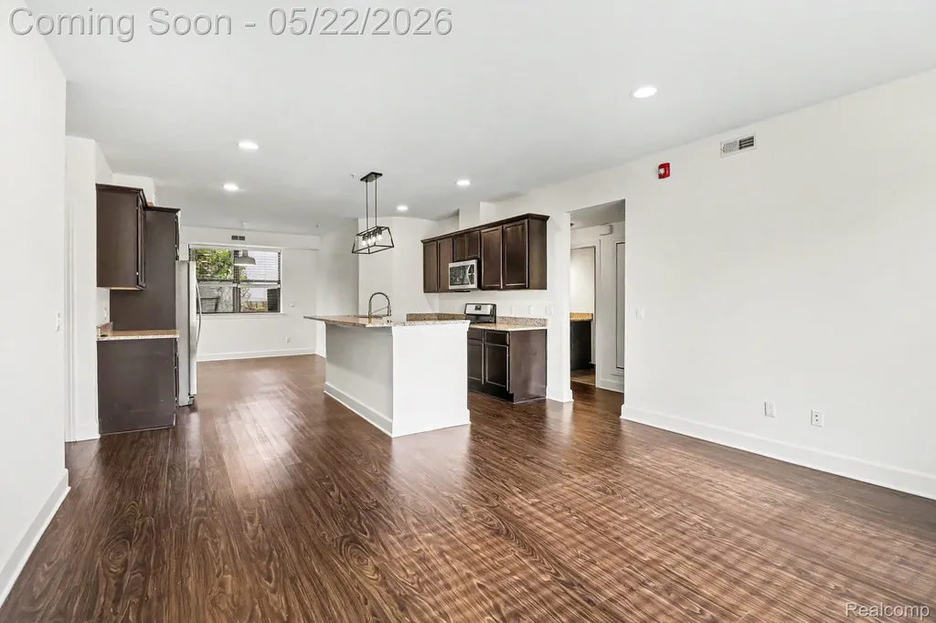 1250 Diamond Court Royal Oak City MI 48067
