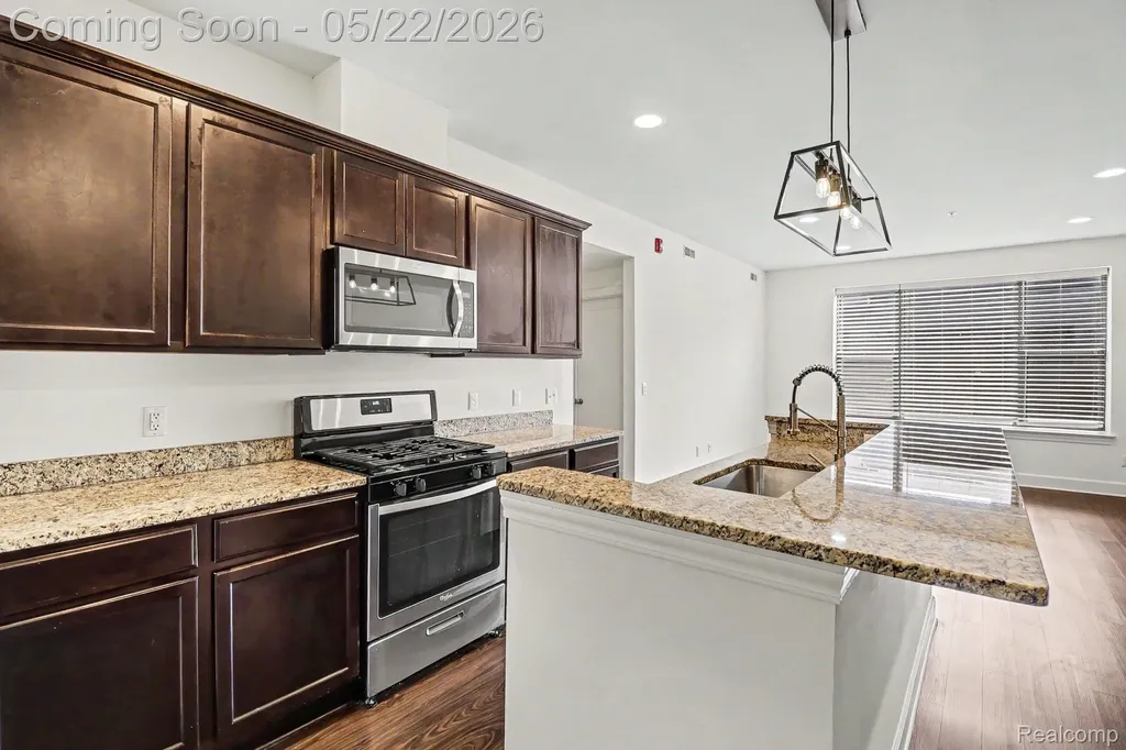 1250 Diamond Court Royal Oak City MI 48067