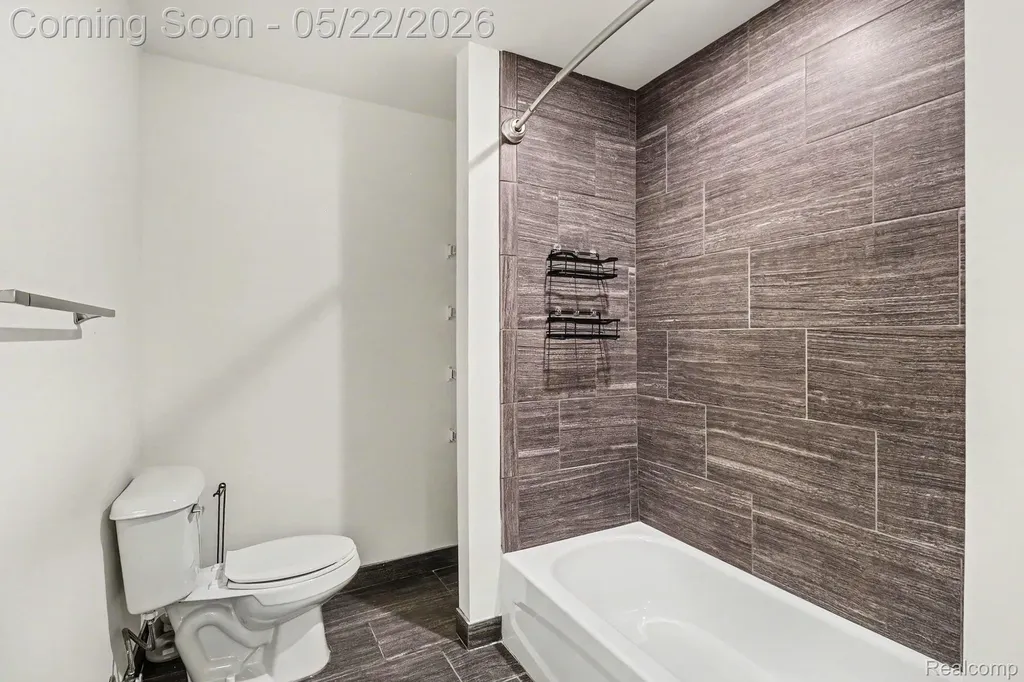 1250 Diamond Court Royal Oak City MI 48067