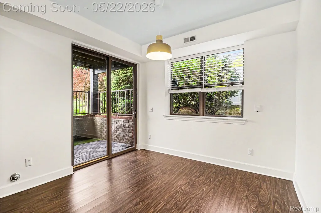 1250 Diamond Court Royal Oak City MI 48067