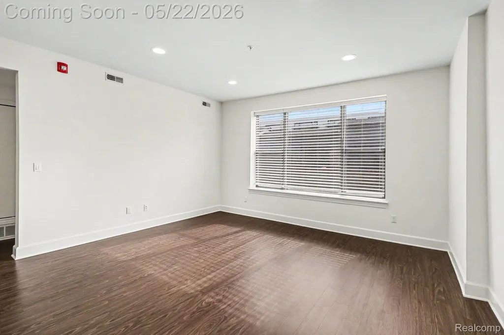 1250 Diamond Court Royal Oak City MI 48067