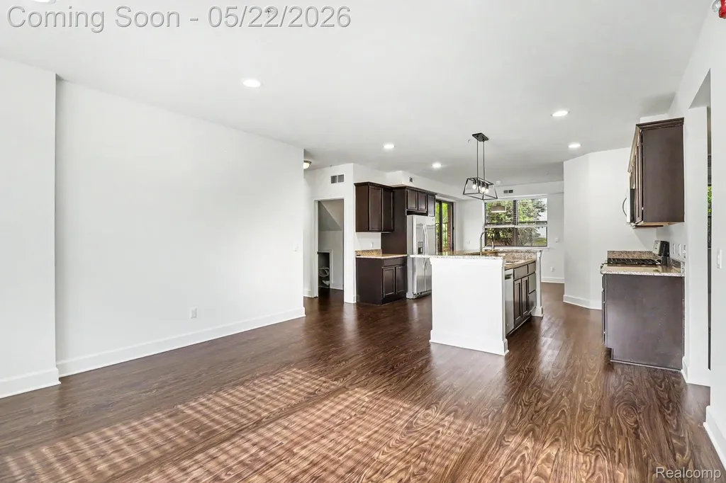 1250 Diamond Court Royal Oak City MI 48067