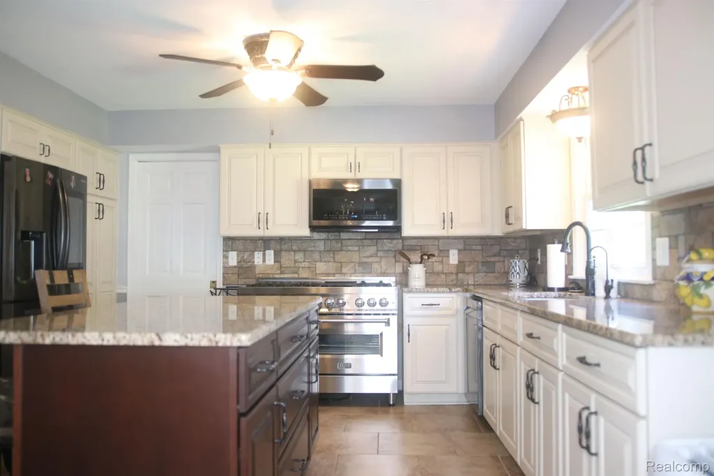 3483 Flint River Road Columbiaville Village MI 48421