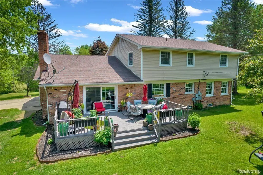 3483 Flint River Road Columbiaville Village MI 48421