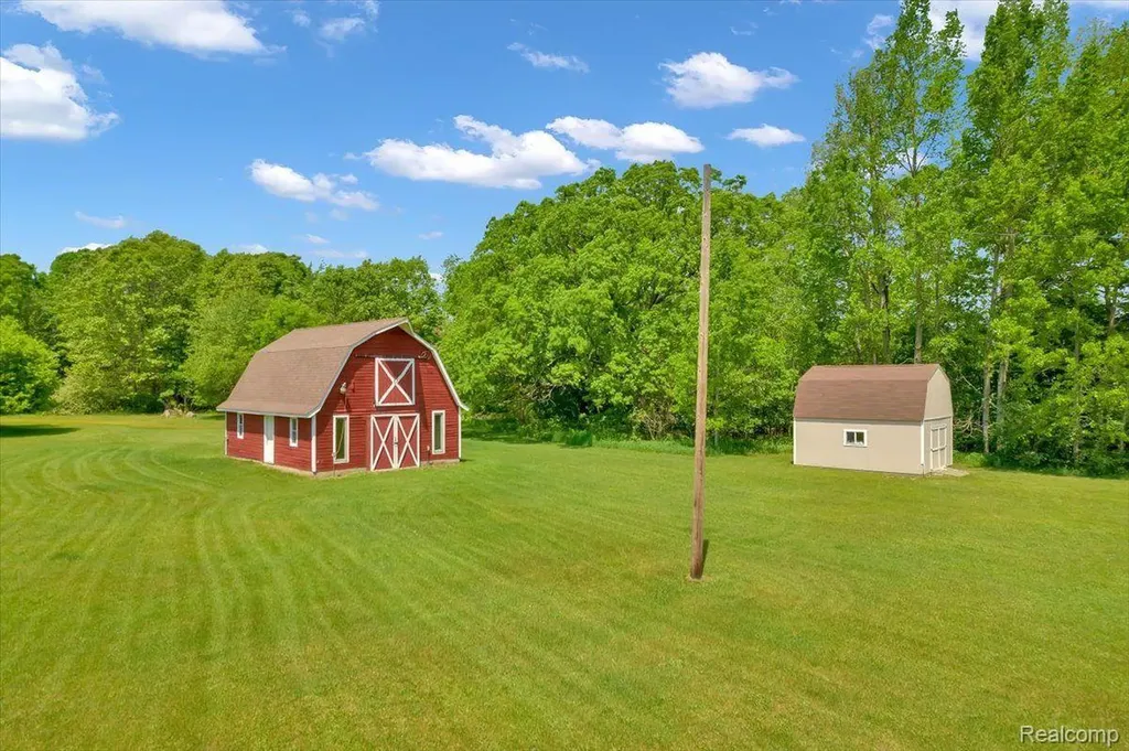 3483 Flint River Road Columbiaville Village MI 48421