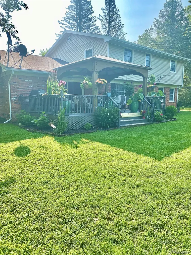 3483 Flint River Road Columbiaville Village MI 48421