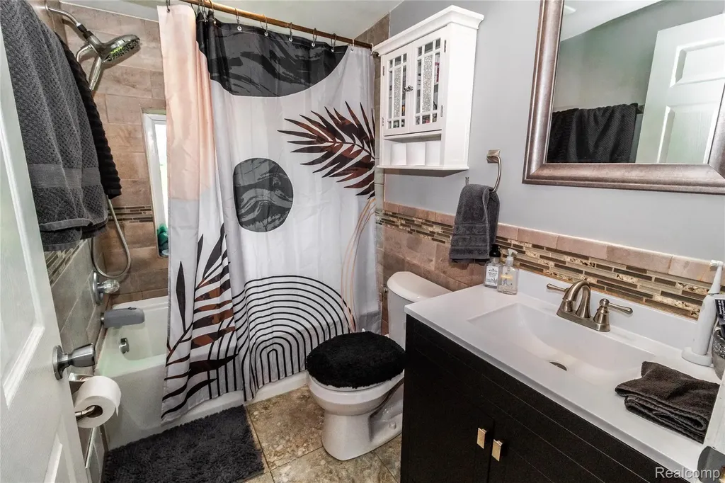 2579 Braidwood Road Riley Township MI 48041