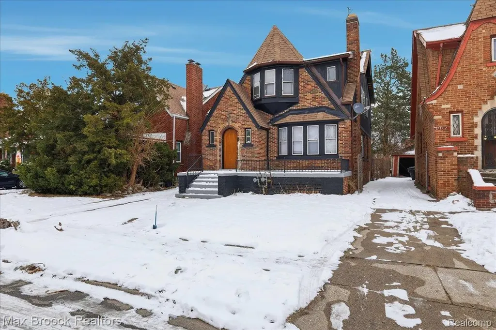 17180 Kentucky Street Detroit City MI 48221