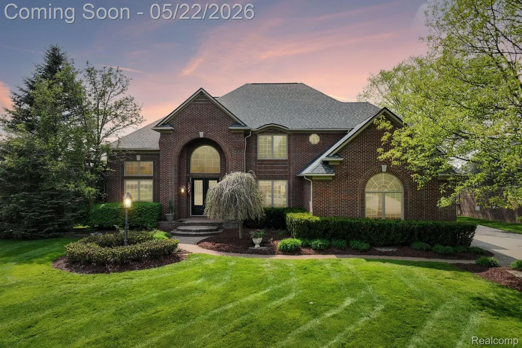 2738 Pebble Beach Drive Oakland Charter Township MI 48363