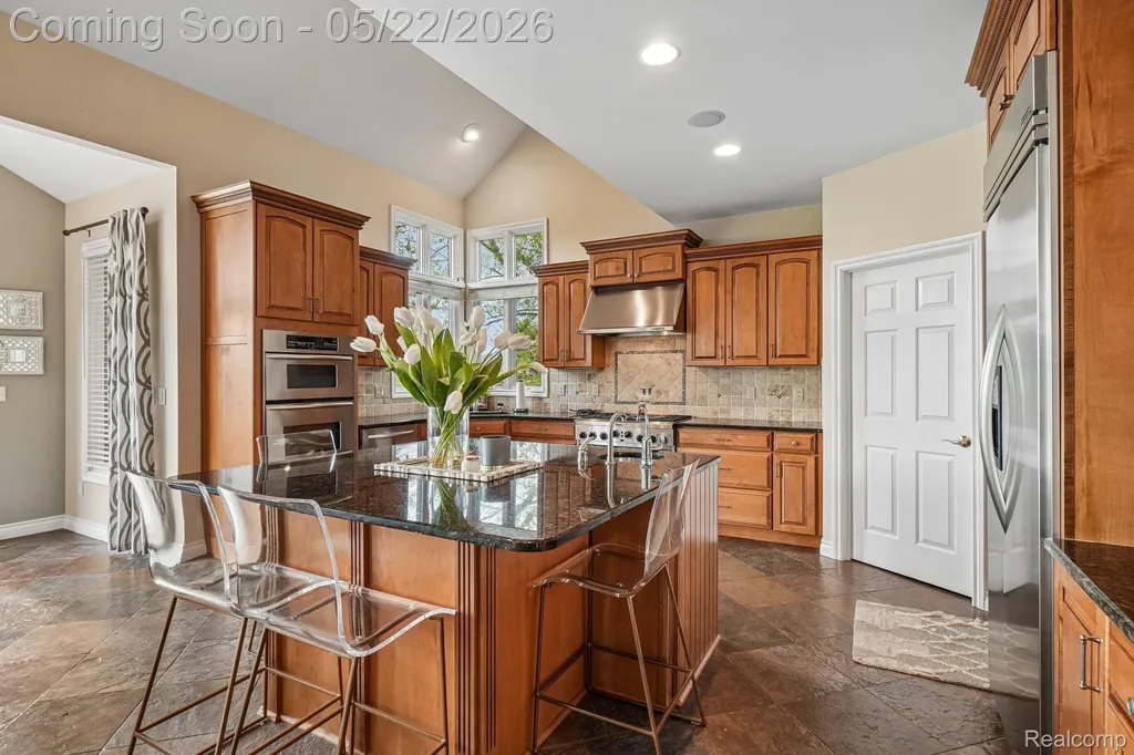 2738 Pebble Beach Drive Oakland Charter Township MI 48363