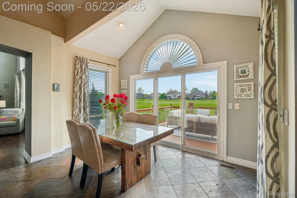 2738 Pebble Beach Drive Oakland Charter Township MI 48363
