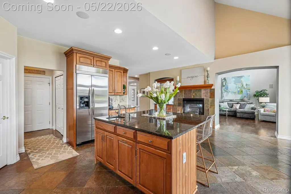 2738 Pebble Beach Drive Oakland Charter Township MI 48363