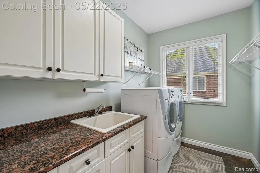 2738 Pebble Beach Drive Oakland Charter Township MI 48363