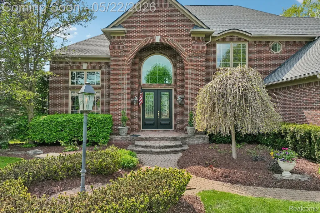 2738 Pebble Beach Drive Oakland Charter Township MI 48363
