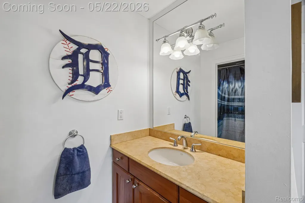 2738 Pebble Beach Drive Oakland Charter Township MI 48363