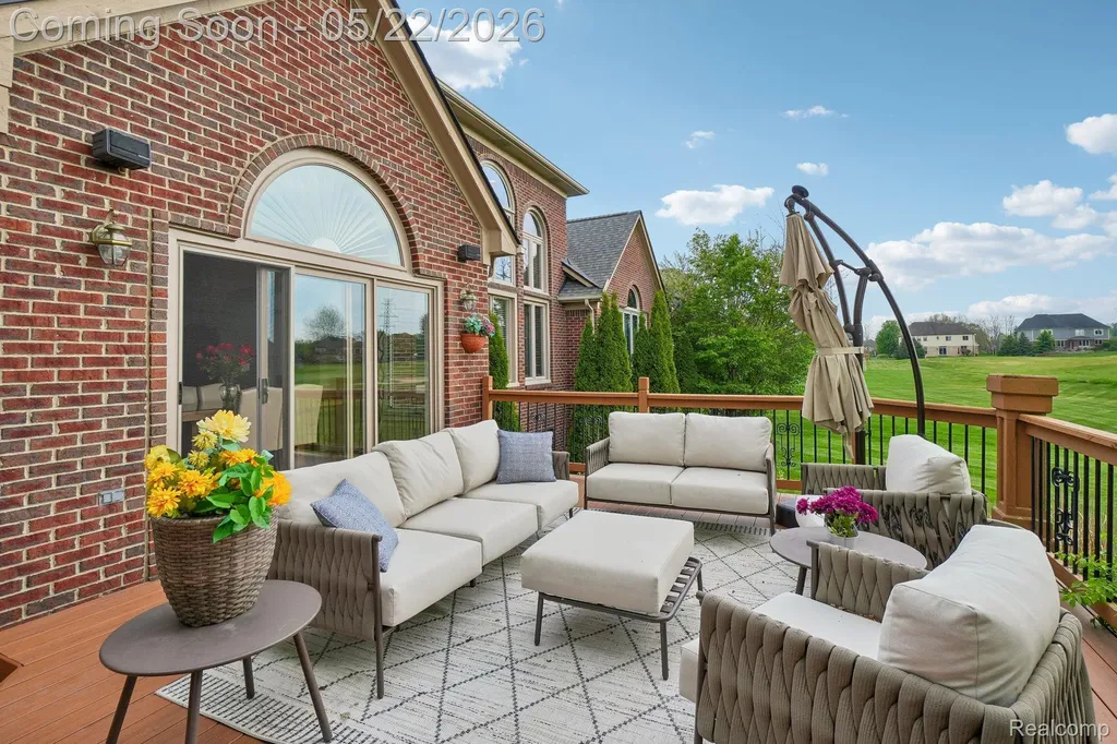 2738 Pebble Beach Drive Oakland Charter Township MI 48363