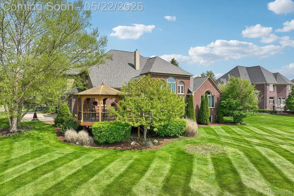 2738 Pebble Beach Drive Oakland Charter Township MI 48363