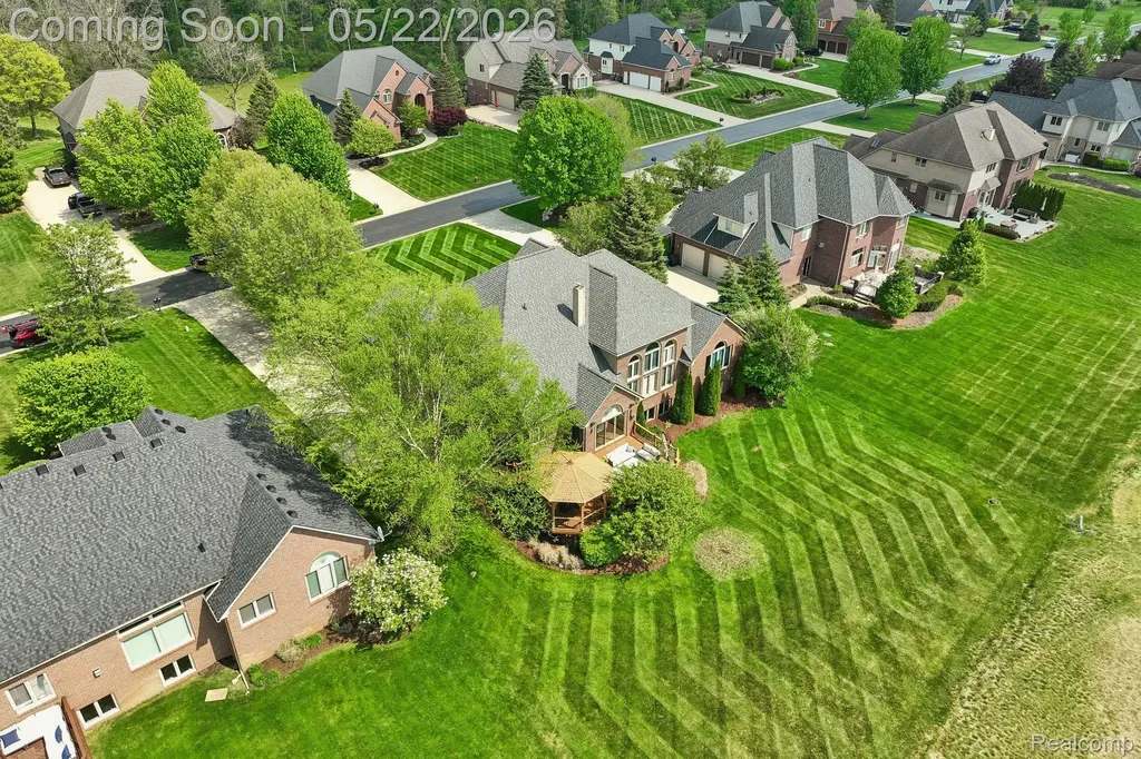 2738 Pebble Beach Drive Oakland Charter Township MI 48363