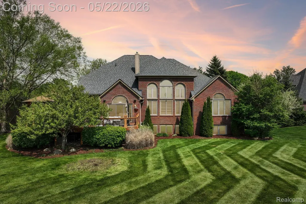 2738 Pebble Beach Drive Oakland Charter Township MI 48363