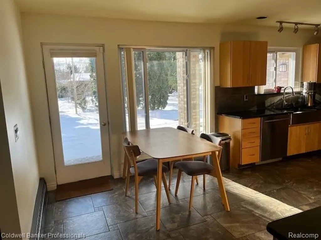 3972 Chevron Drive Highland Charter Township MI 48356