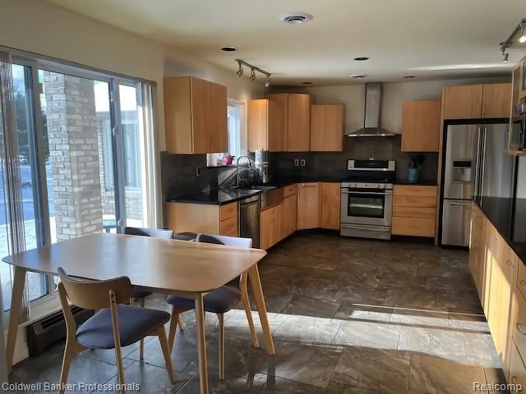 3972 Chevron Drive Highland Charter Township MI 48356