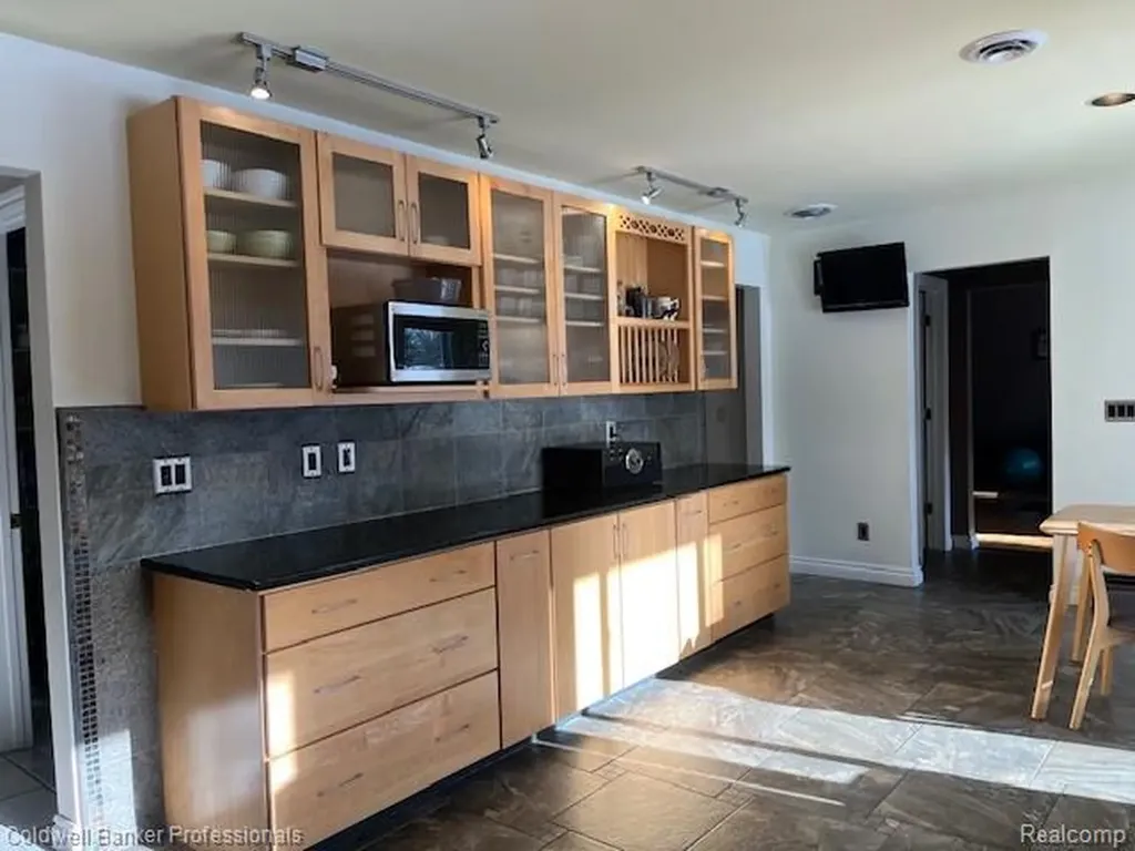 3972 Chevron Drive Highland Charter Township MI 48356