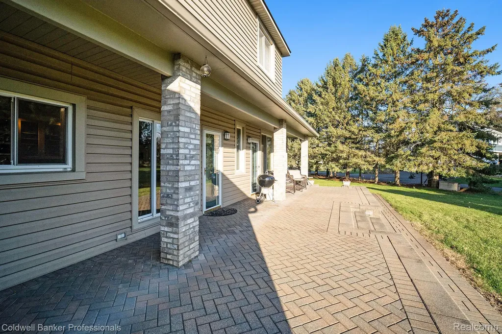 3972 Chevron Drive Highland Charter Township MI 48356