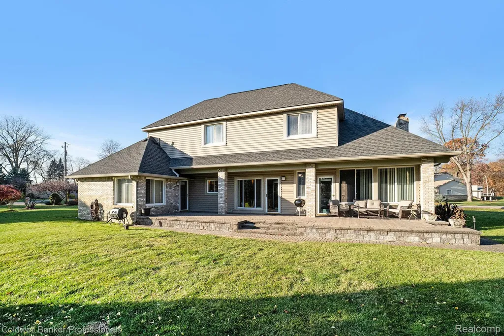 3972 Chevron Drive Highland Charter Township MI 48356