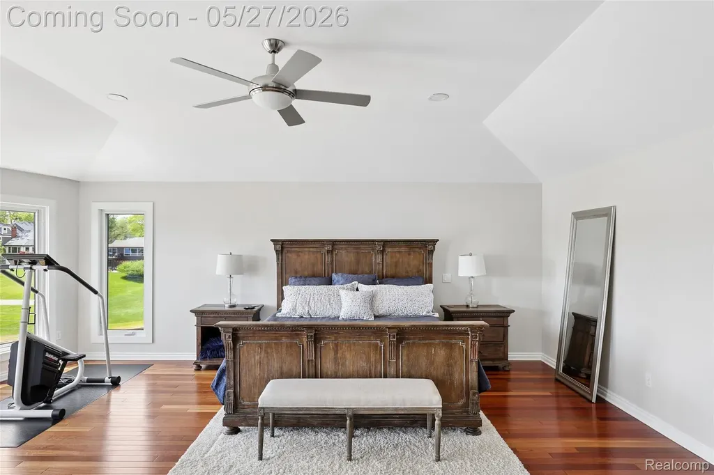 1600 Vanstone Drive Commerce Charter Township MI 48382