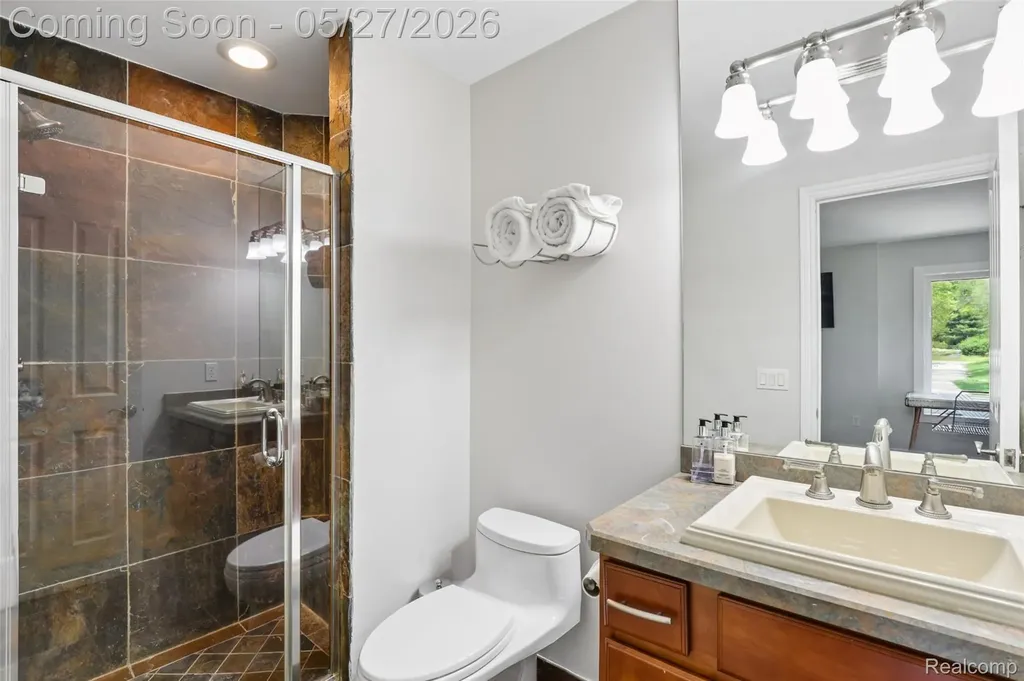 1600 Vanstone Drive Commerce Charter Township MI 48382