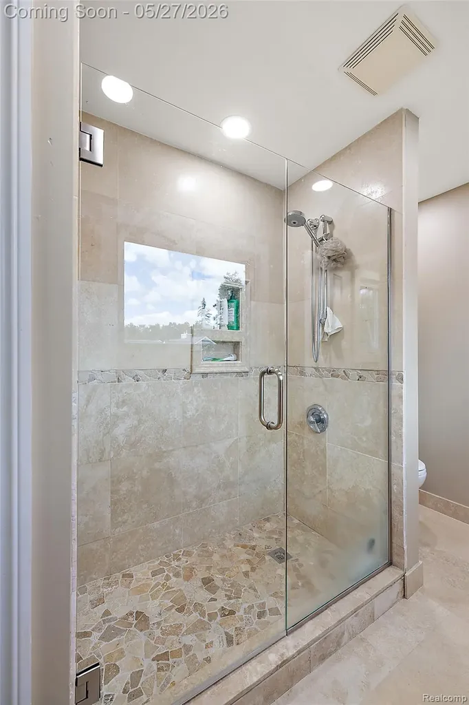 1600 Vanstone Drive Commerce Charter Township MI 48382