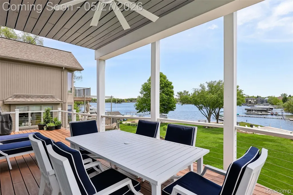 1600 Vanstone Drive Commerce Charter Township MI 48382