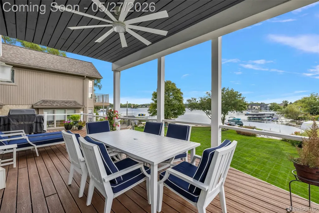 1600 Vanstone Drive Commerce Charter Township MI 48382