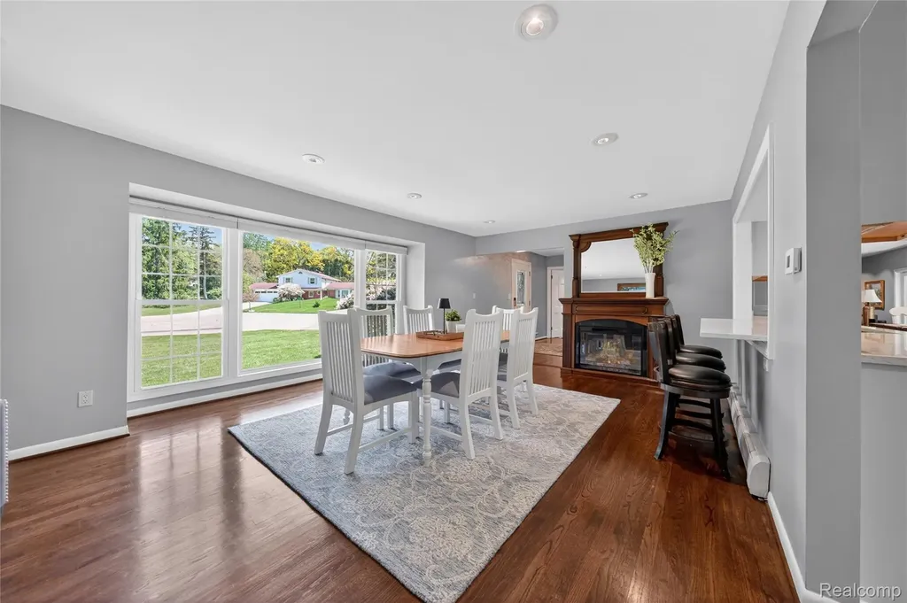 3717 Tyrconnel Court West Bloomfield Charter Township MI 48323