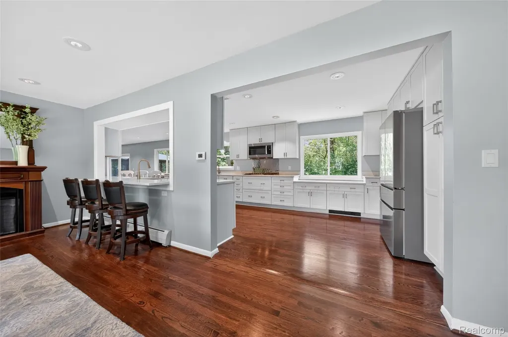 3717 Tyrconnel Court West Bloomfield Charter Township MI 48323