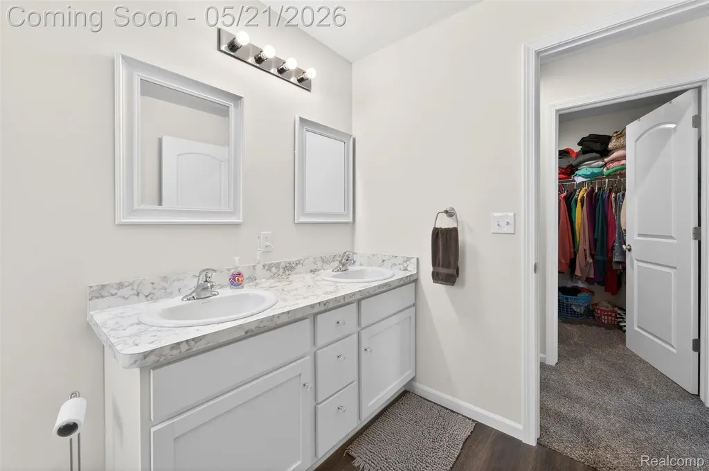 3969 Lotus Landing Circle Waterford Charter Township MI 48329