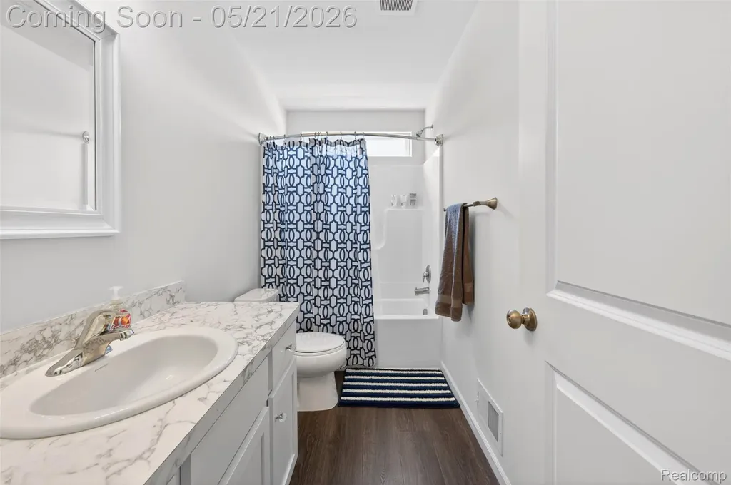 3969 Lotus Landing Circle Waterford Charter Township MI 48329