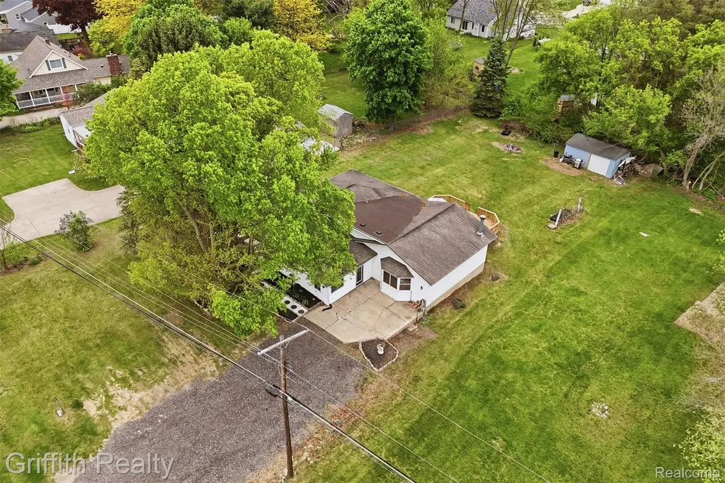 9198 Silver Lake Road Argentine Township MI 48451